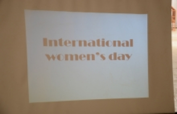 فعالية اليوم العالمي للمرأة بكلية العلوم والدراسات الإنسانية بالأفلاج